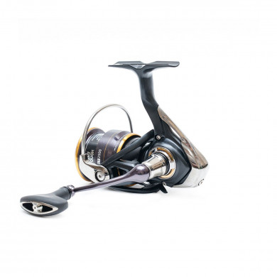 Катушка безынерционная Daiwa 20 LEGALIS LT 4000-CP