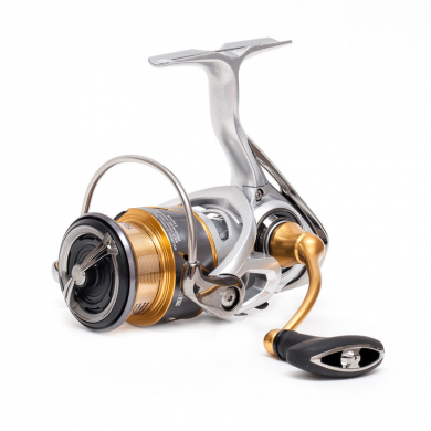 Катушка безынерционная Daiwa 21 FREAMS LT 2500